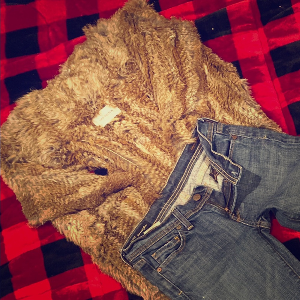 Fur vest